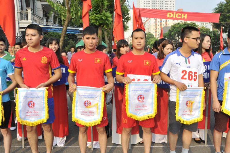 VinaCert tham gia Giải chạy Báo Hà Nội mới năm 2016