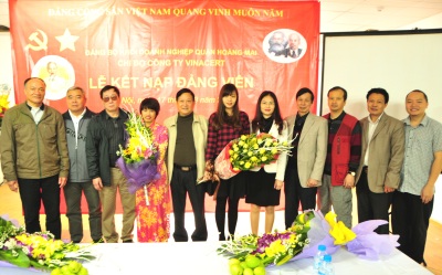 Chi bộ VinaCert kết nạp Đảng cho đồng chí Phan Hải Châu
