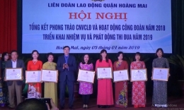 Liên đoàn Lao động Thành phố Hà Nội vinh danh VinaCert “Đơn vị xuất sắc năm 2018”