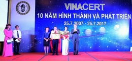 VinaCert long trọng tổ chức Lễ mít tinh kỷ niệm 10 năm thành lập và đón nhận Bằng khen của Liên hiệp các Hội KHKT Việt Nam