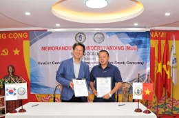 VinaCert ký kết thỏa thuận hợp tác với United Registrar of Systems Hàn Quốc tại Việt Nam